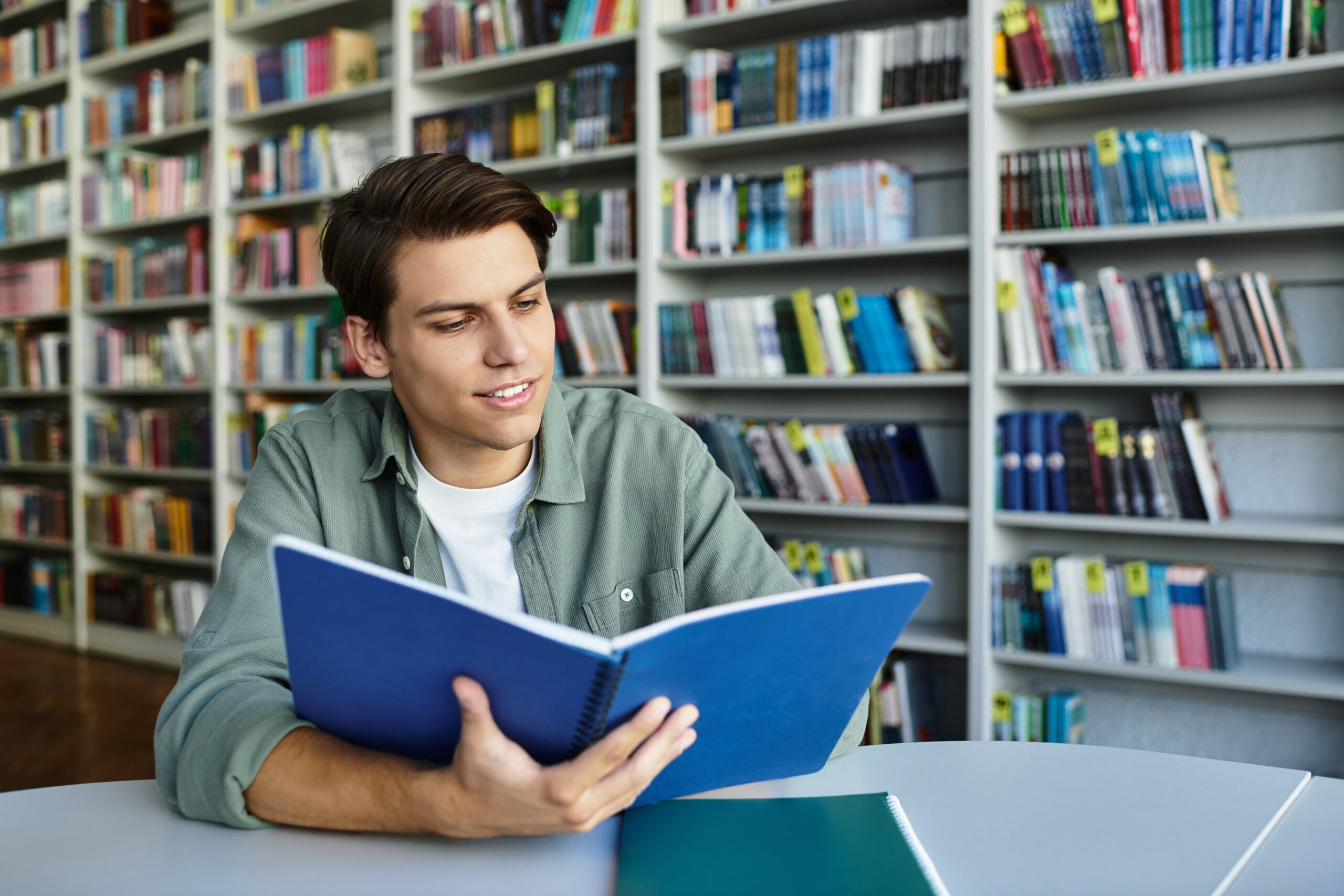 Best Books Every Student Should Read To Improve Mindset